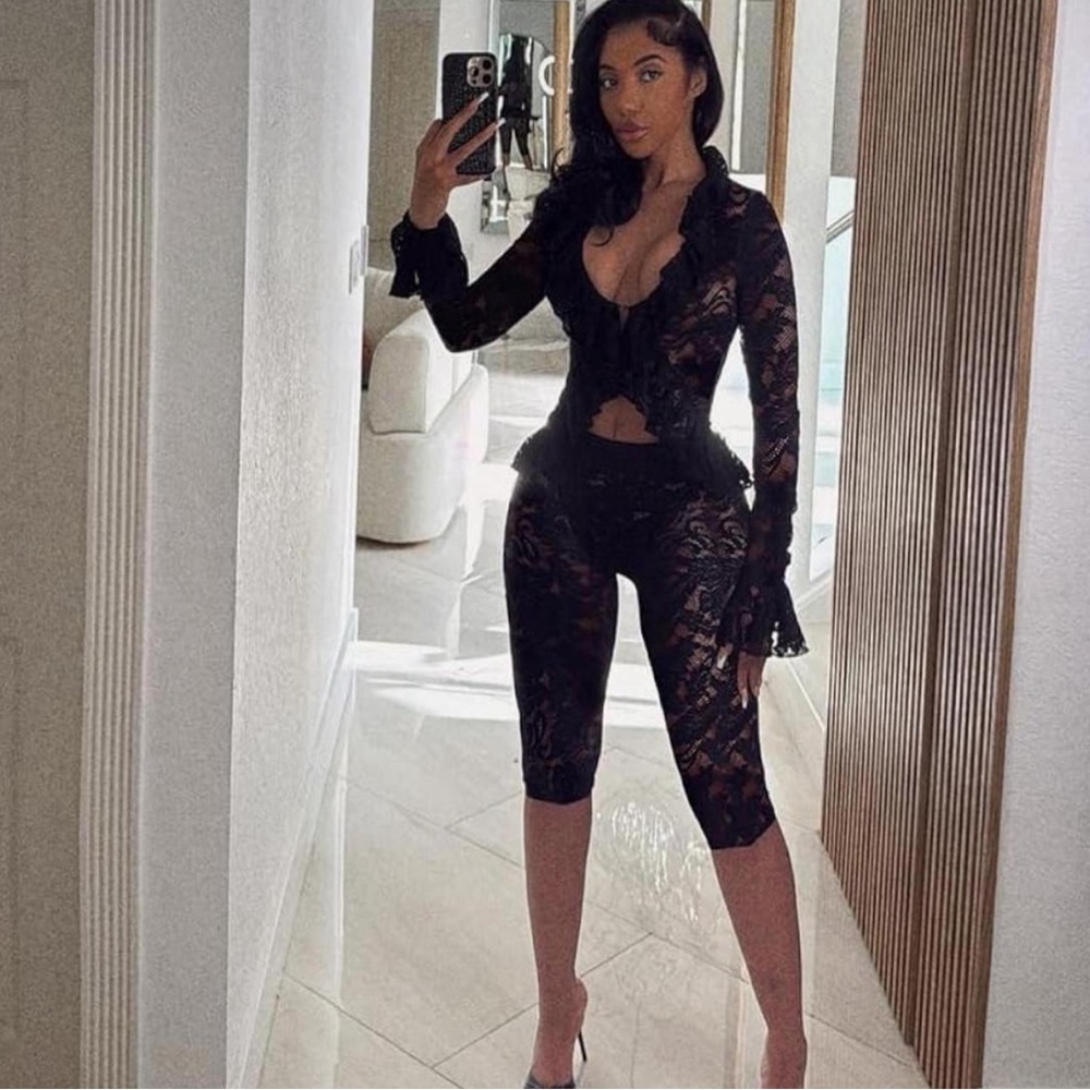 Lace two piece set capris